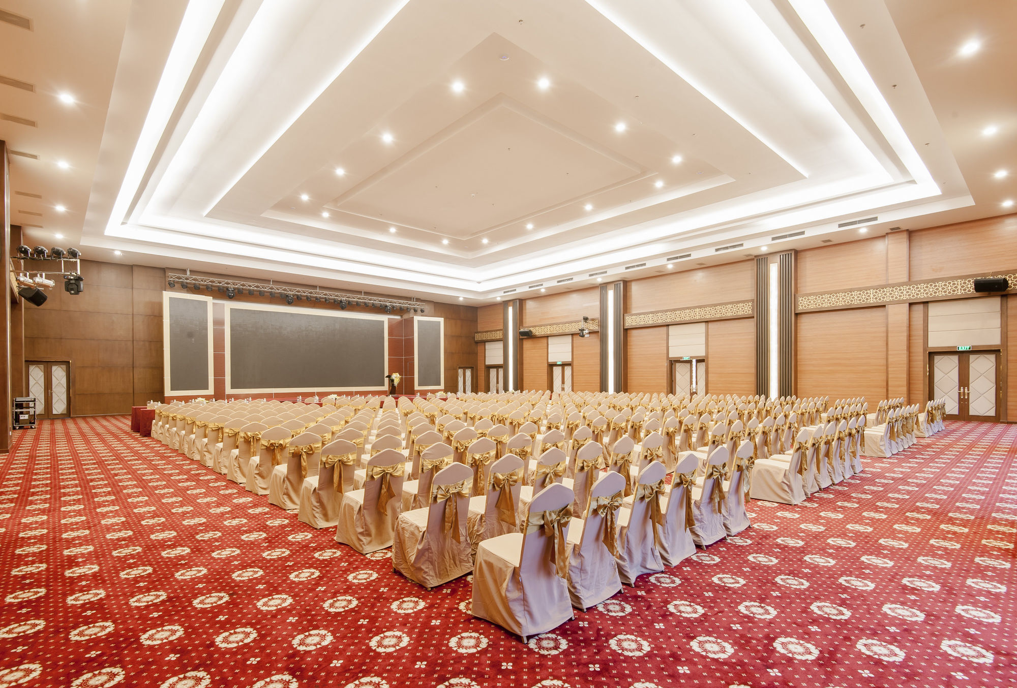 Muong Thanh Grand Lao Cai Hotel Exterior photo